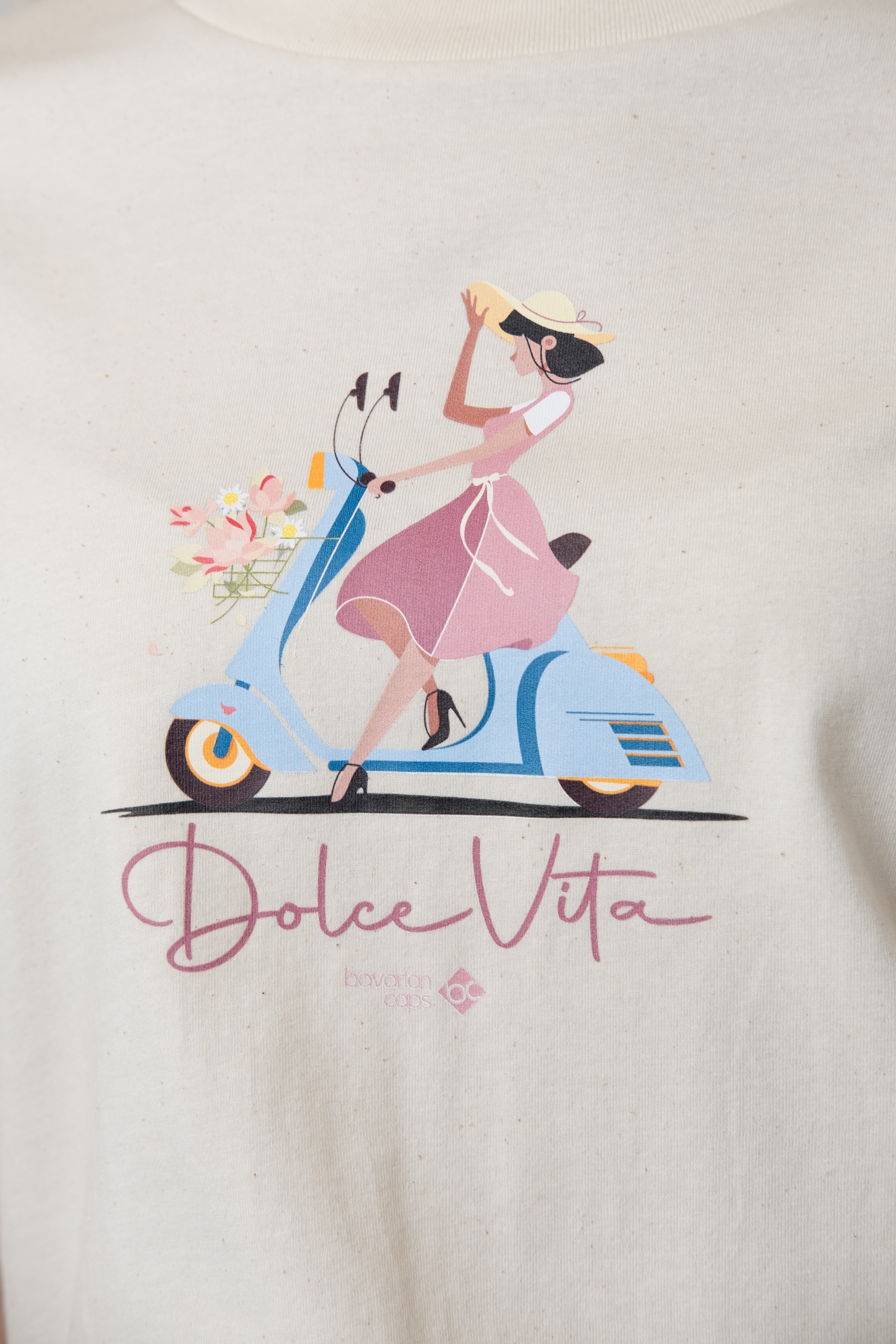 T-Shirt "Dolce Vita: Roller" - natur