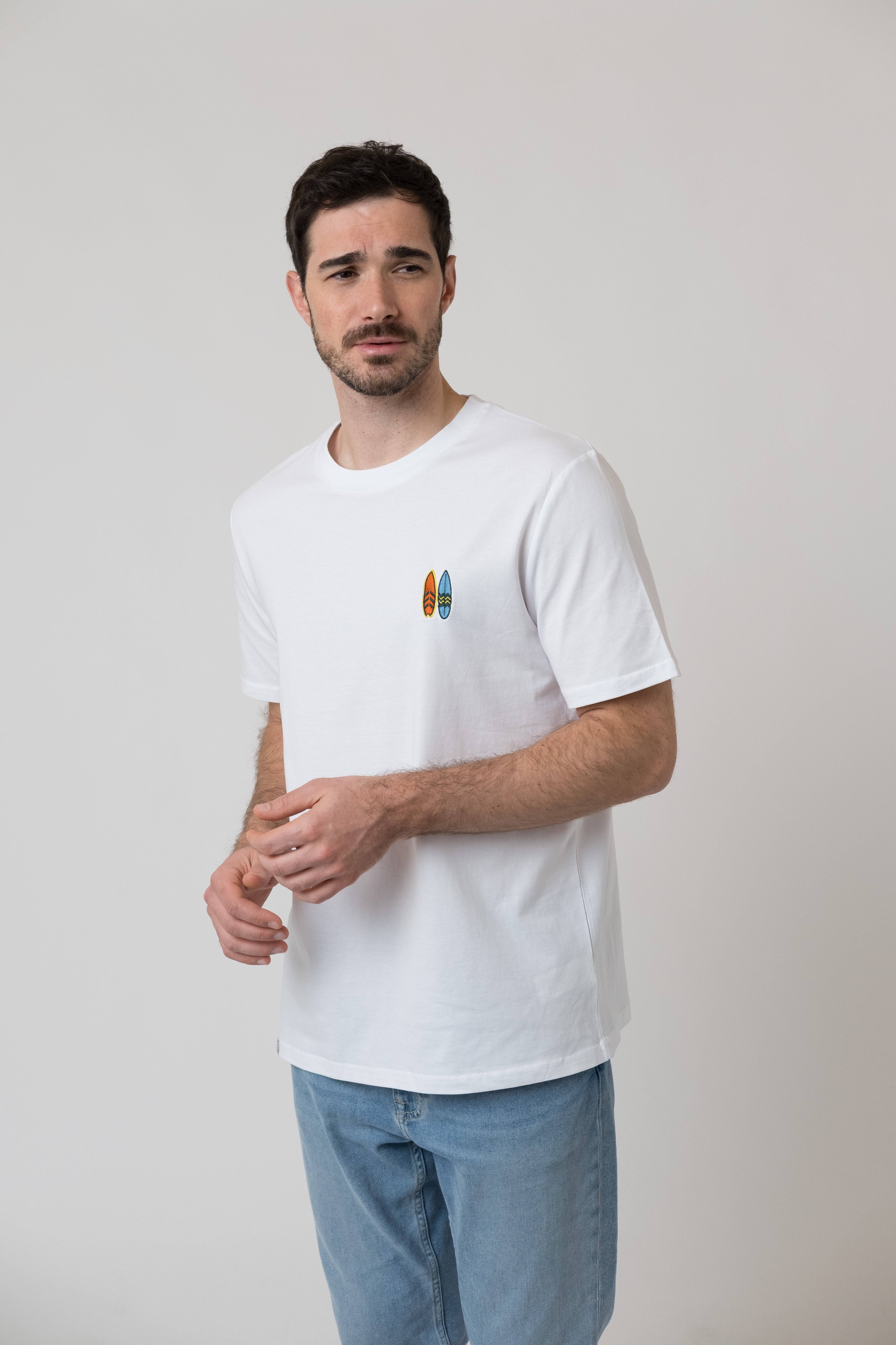 T-Shirt "Pumuckl surft" - weiß