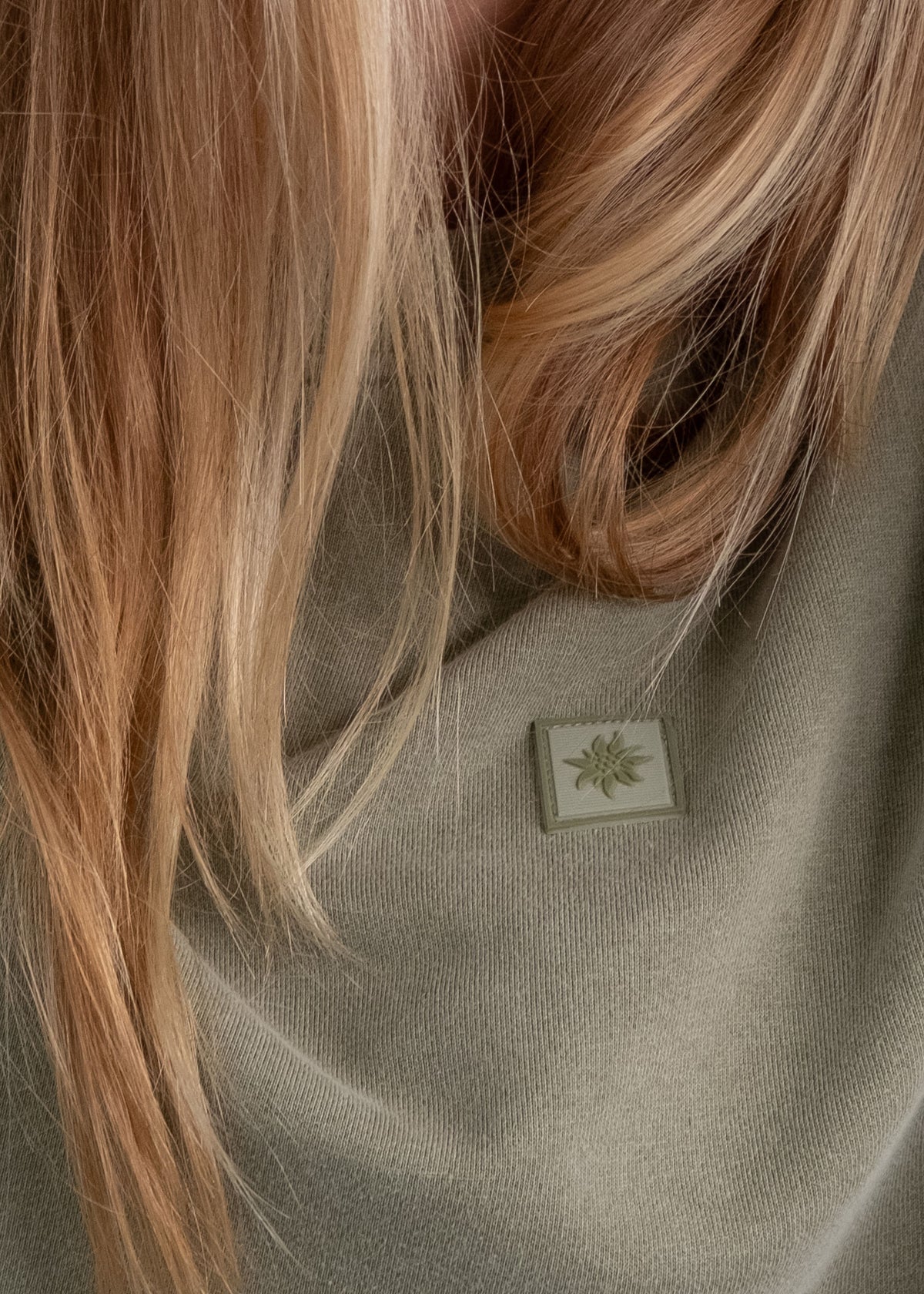 Sweater "Edelweiß: Core Collection" - khaki (Damen)