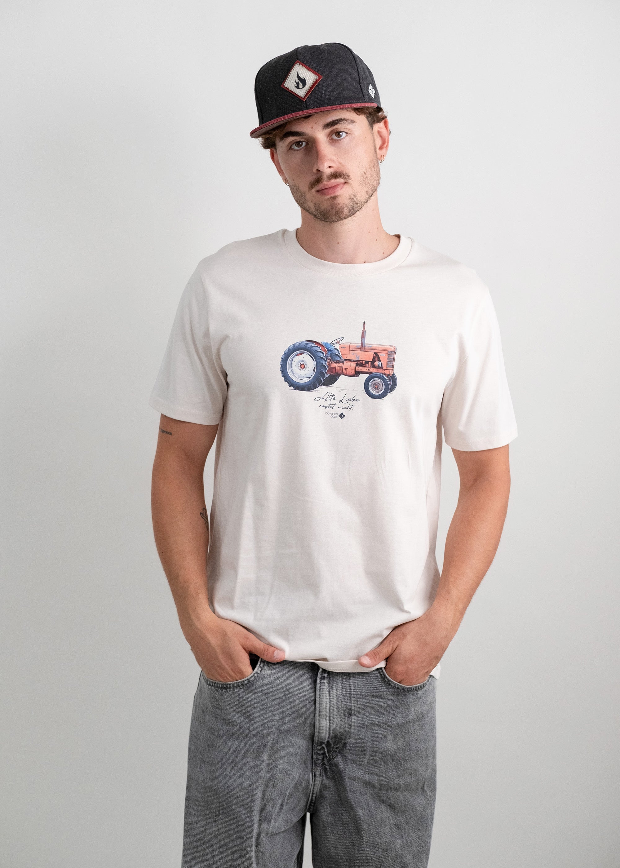 T-Shirt "Alte Liebe" - altweiß