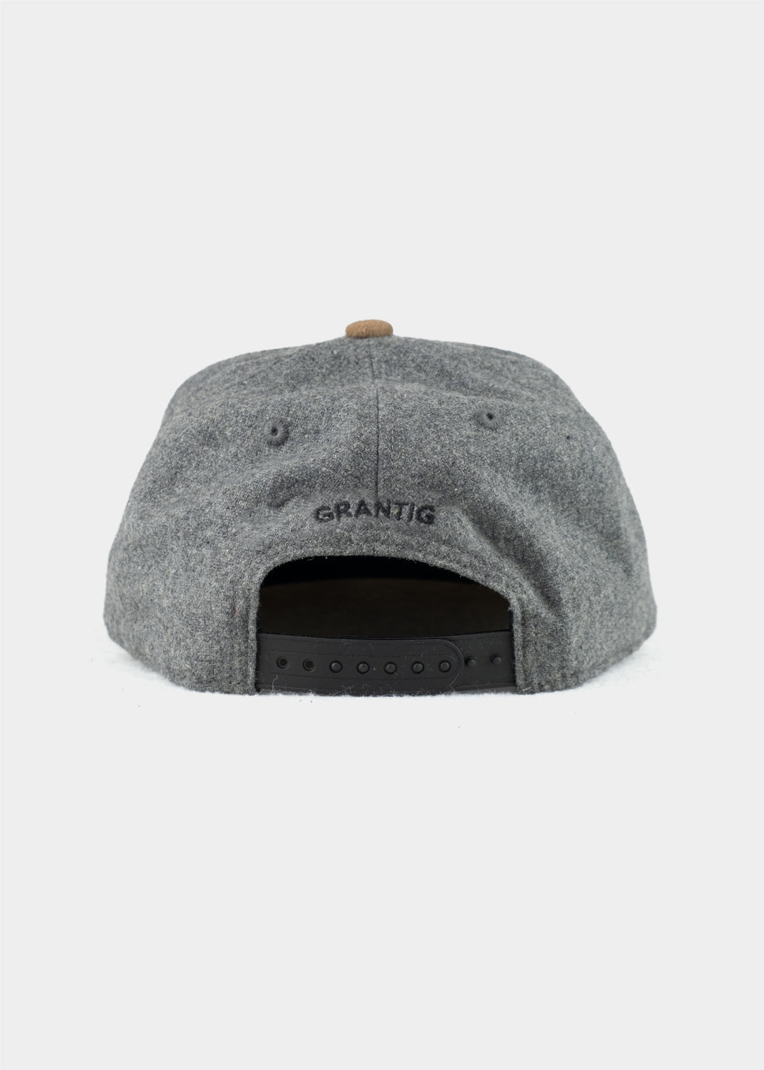 Cap "Grantig by nature" - dunkelgrau (Snapback), v2