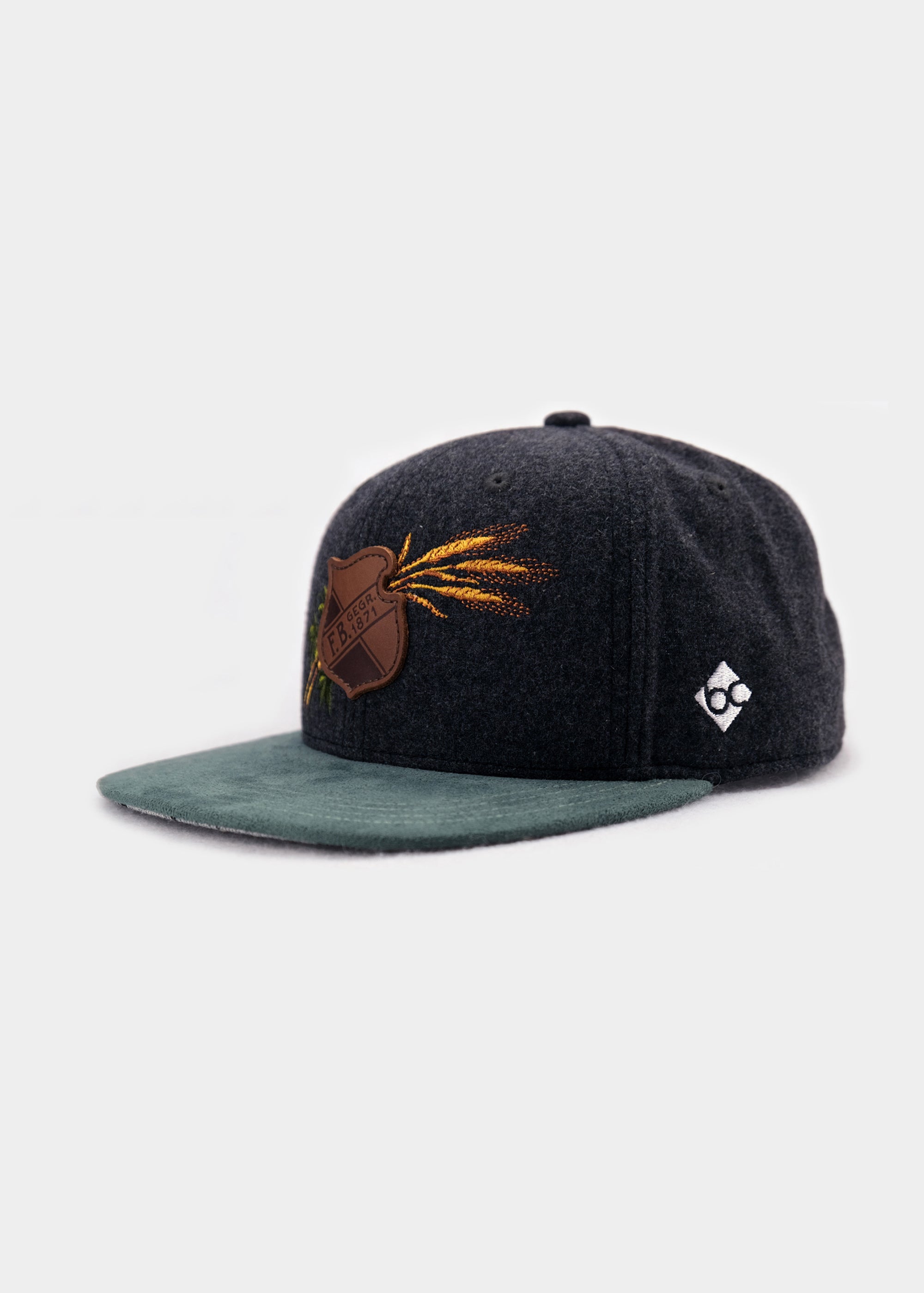 Cap "Gut Forsting" - dunkelgrau (Snapback)