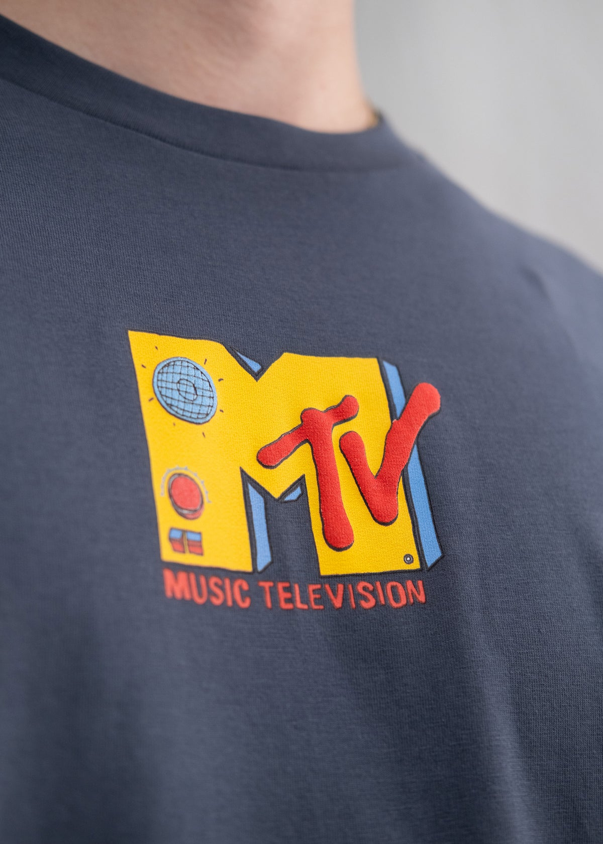 T-Shirt "MTV: Radio" - schiefergrau