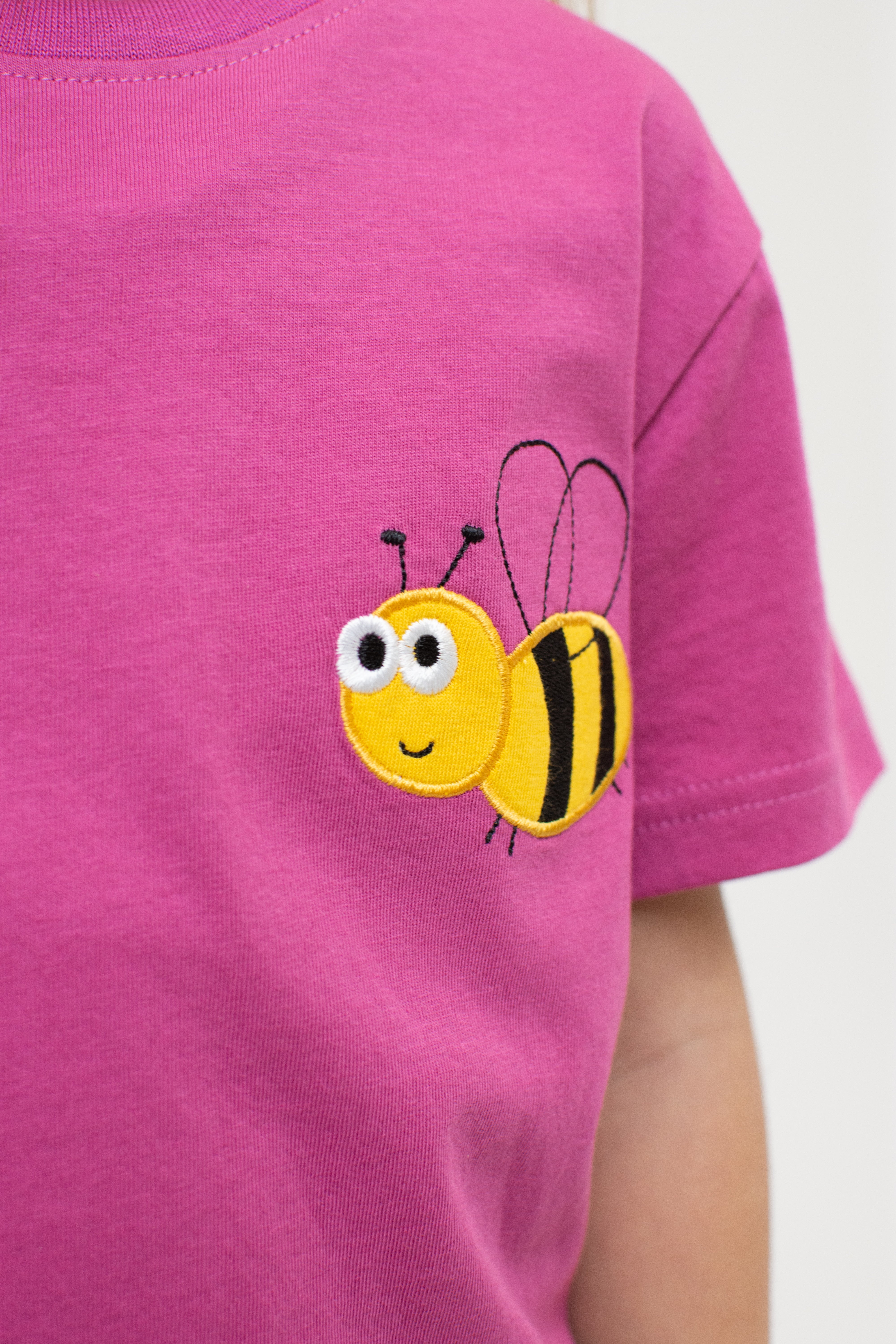 T-Shirt "Biene" - beere (Kinder)