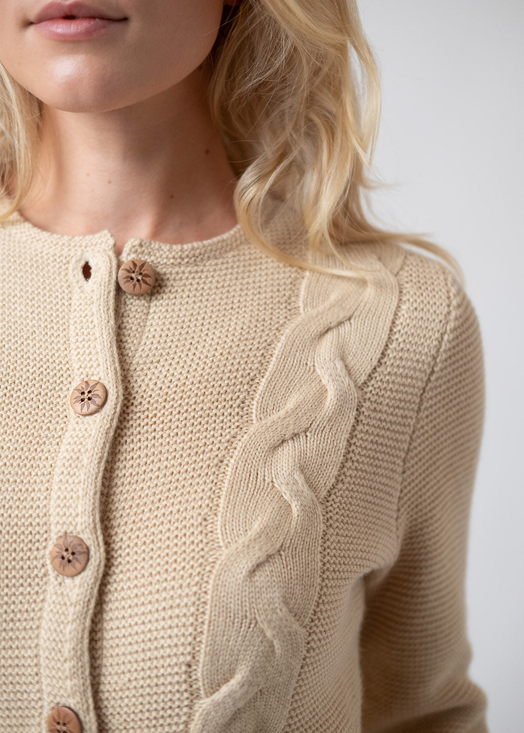 Strickjacke "Martha" - hellbraun