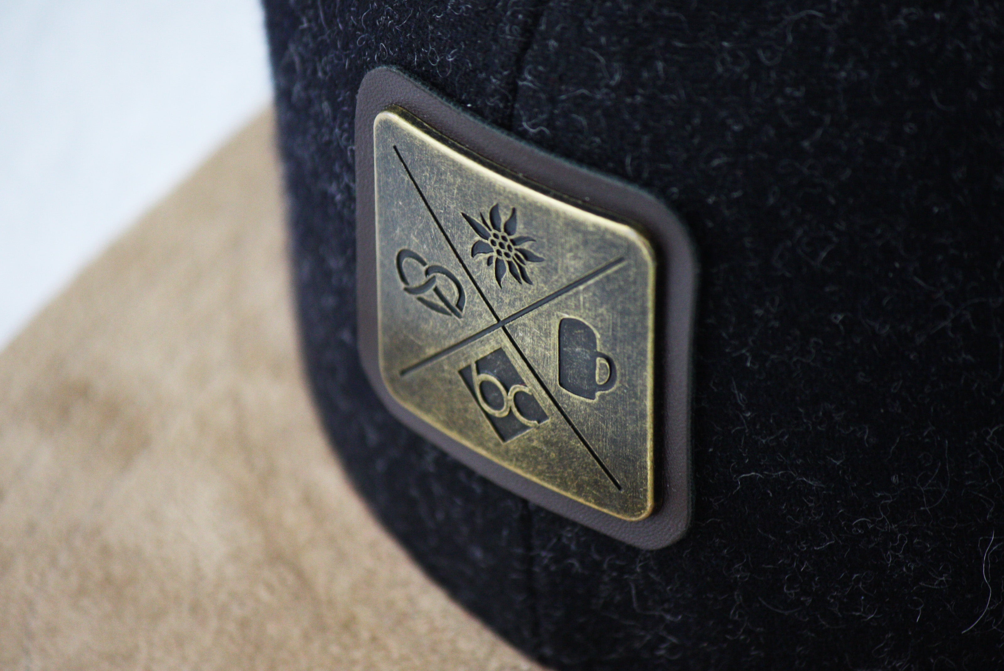 Cap "Kreizweis" - schwarz (Snapback)